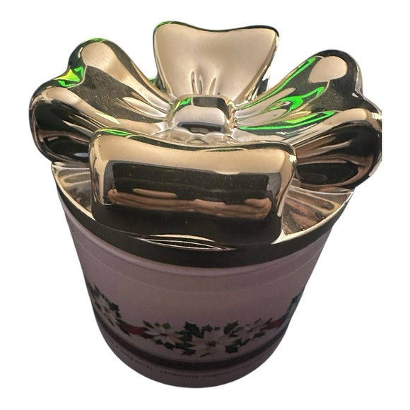 The Perfect Christmas Candle 3 Wick - Picture 5 of 7